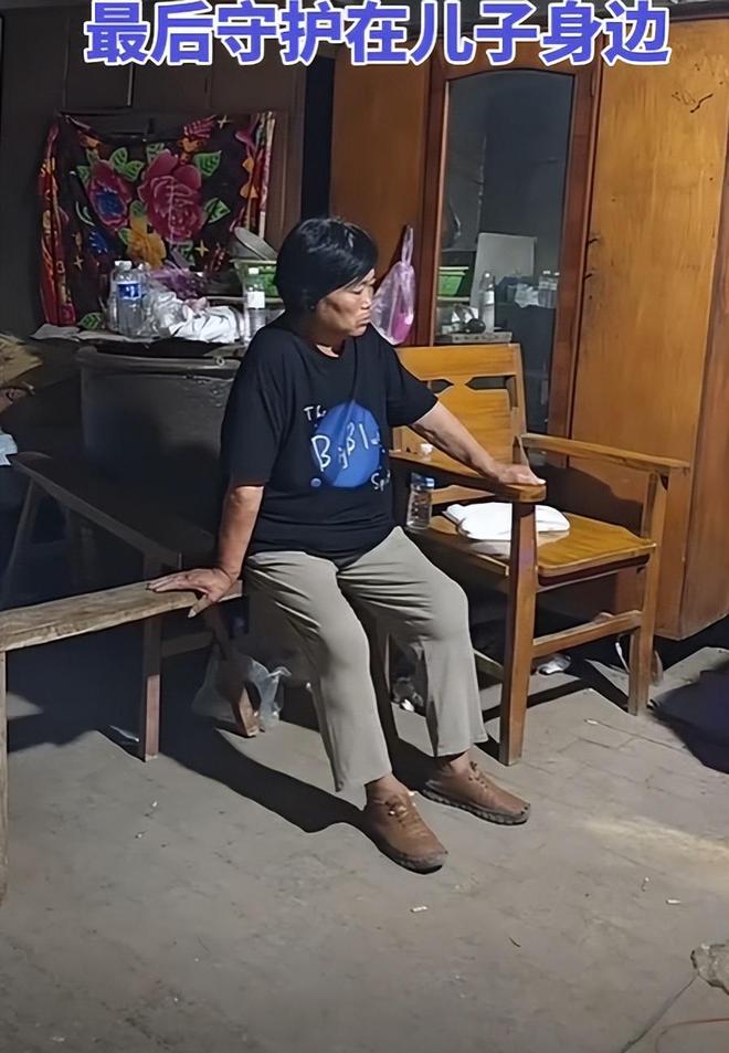 摸照片痛哭妻子崩溃晕厥车祸原因曝光pg电子平台34岁卡车司机去世父母(图14)